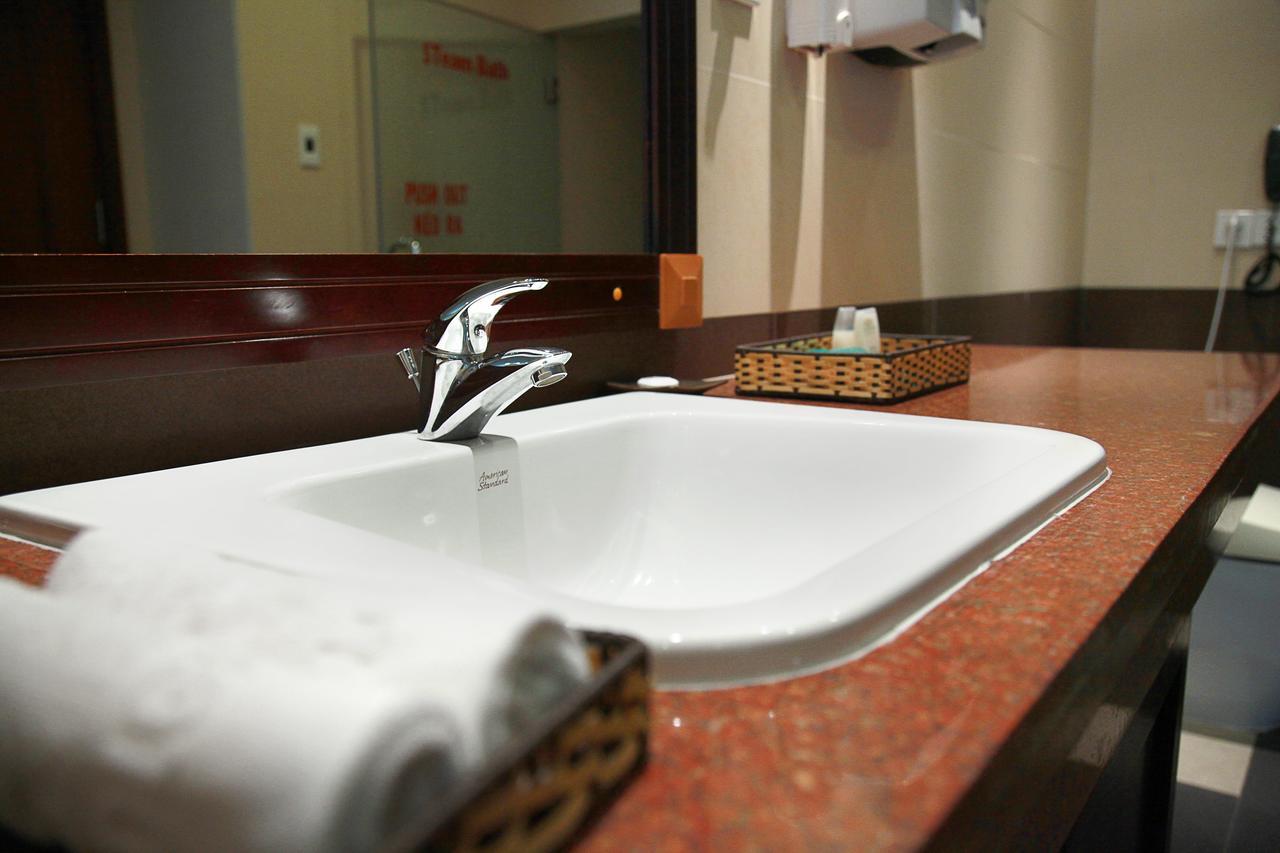 DLGL - Dung Quat Hotel Quảng Ngãi Ngoại thất bức ảnh
